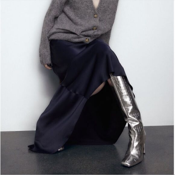 NWT Zara laminated heeled silver boots - Picture 4 of 9